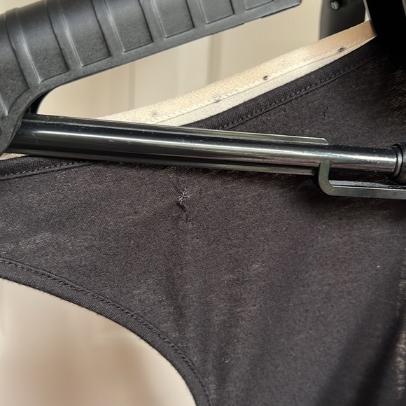 Volcom Tank - Picture 4 of 7